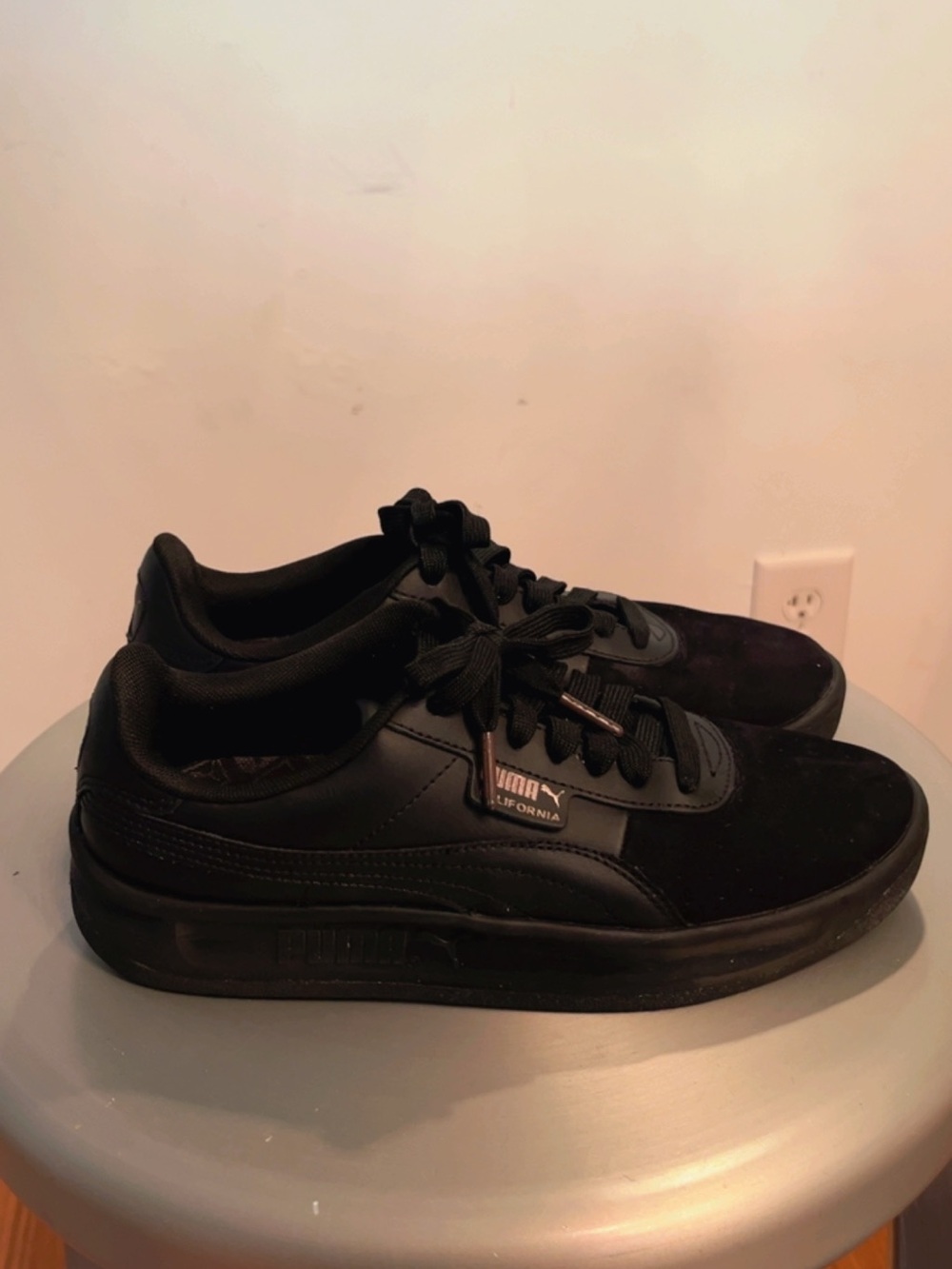 Puma California Black Leather & Suede Sneakers Men’s 6/Women’s Sz 8.5